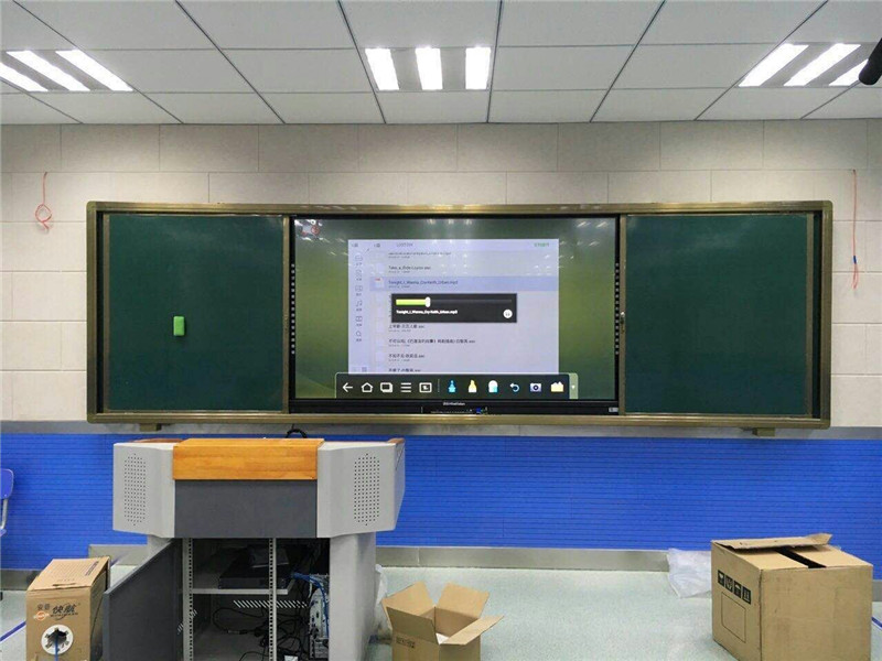 全新交互式白板一體機，賦能未來智慧教學與高效協作